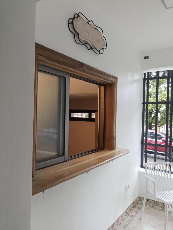 Hostal Marina Samana מראה חיצוני תמונה