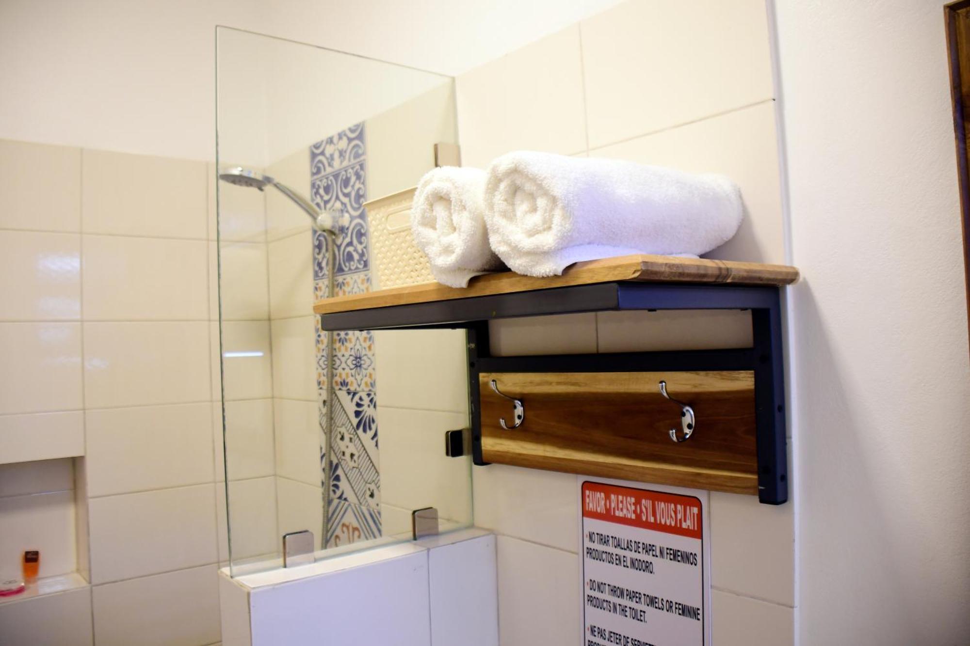Hostal Marina Samana מראה חיצוני תמונה