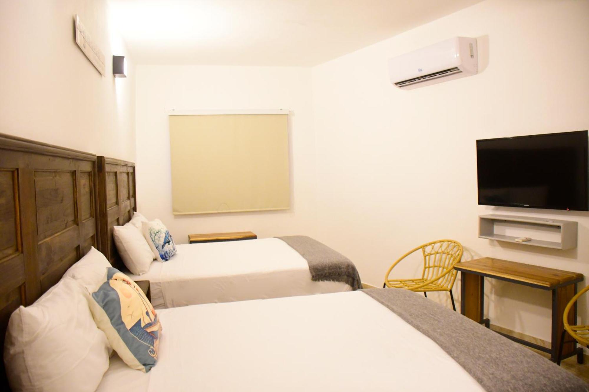 Hostal Marina Samana מראה חיצוני תמונה