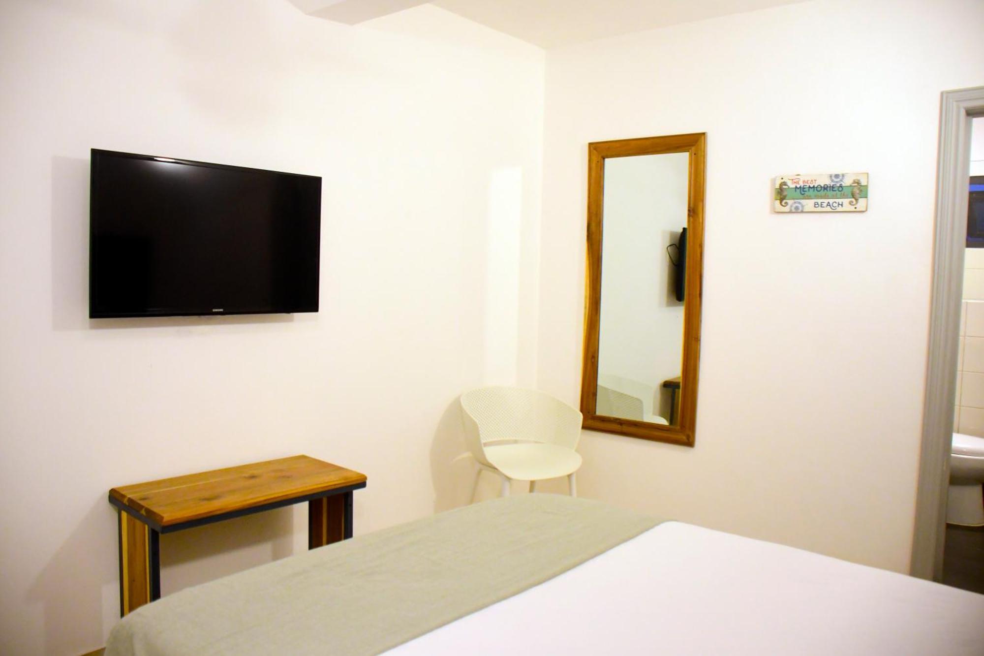 Hostal Marina Samana מראה חיצוני תמונה