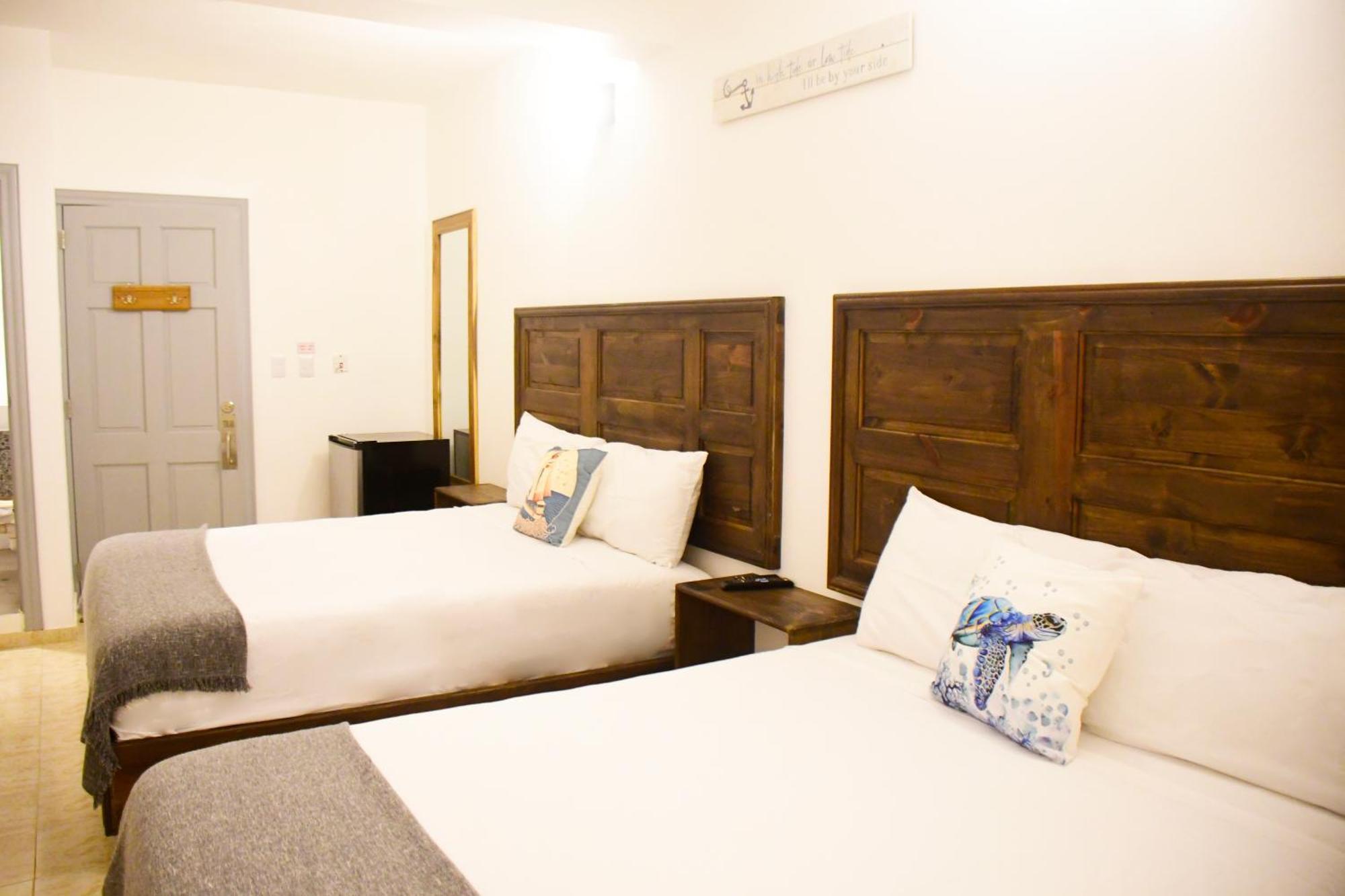 Hostal Marina Samana מראה חיצוני תמונה